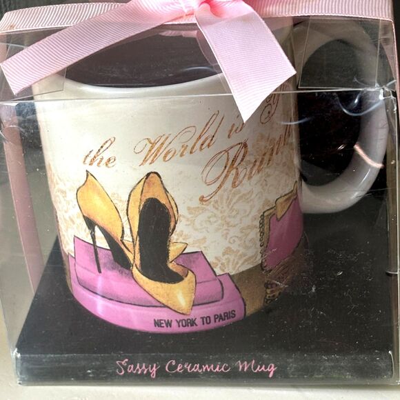 Gift Boxed The World Is Your Runway New York To Paris 14 oz Sassy Ceramic Mug - Picture 4 of 4